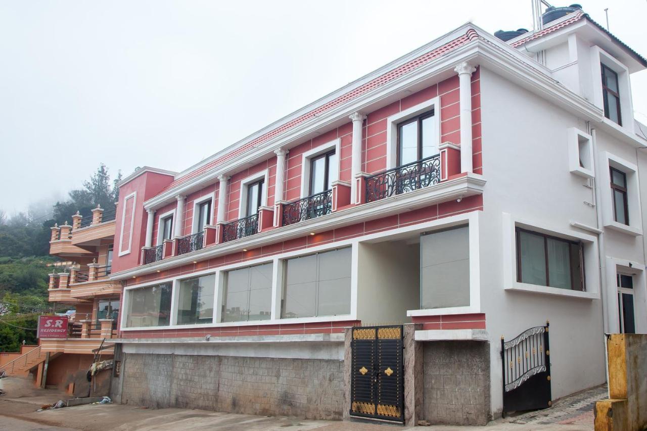 乌提 Oyo 16773 Hillcrest Metro酒店 外观 照片